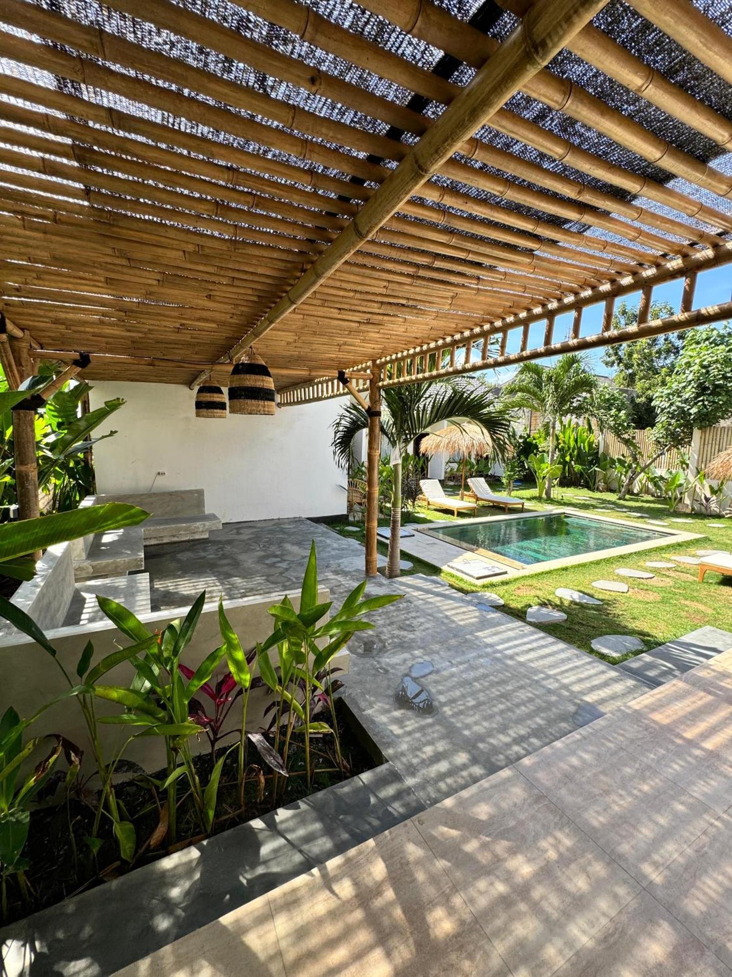 Отель Masaya Retreat Lombok Kuta  Экстерьер фото