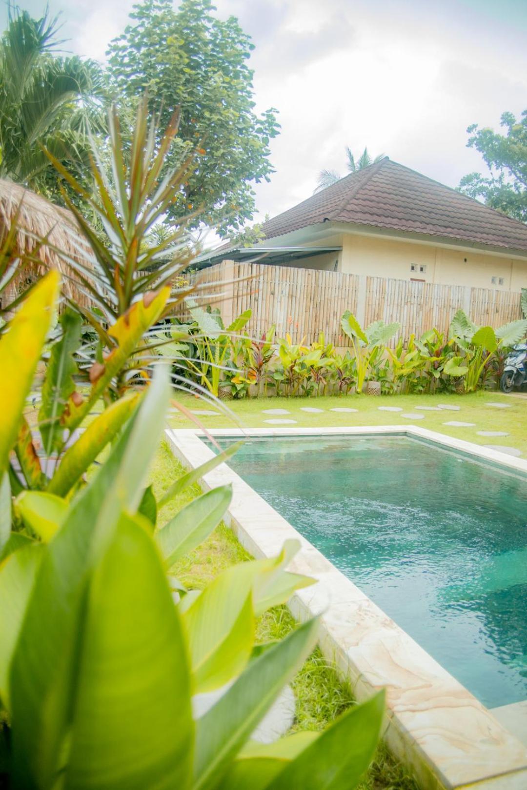 Отель Masaya Retreat Lombok Kuta  Экстерьер фото